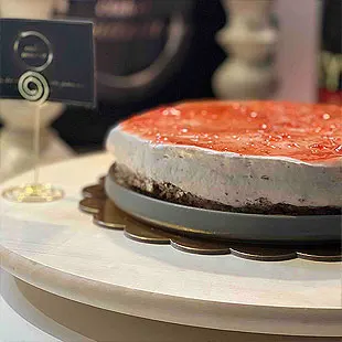 Strawberry Protein Cheesecake - CakeMania Strawberry Protein Cheesecake